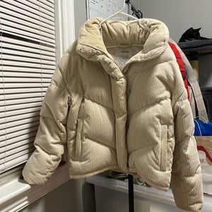 Aritzia Cloud Puff Courduroy - small